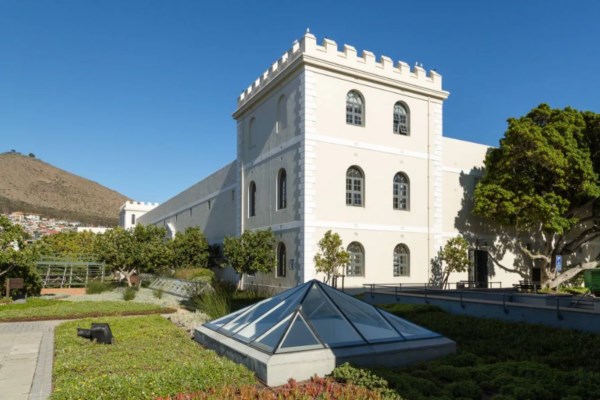 Protea Exterior